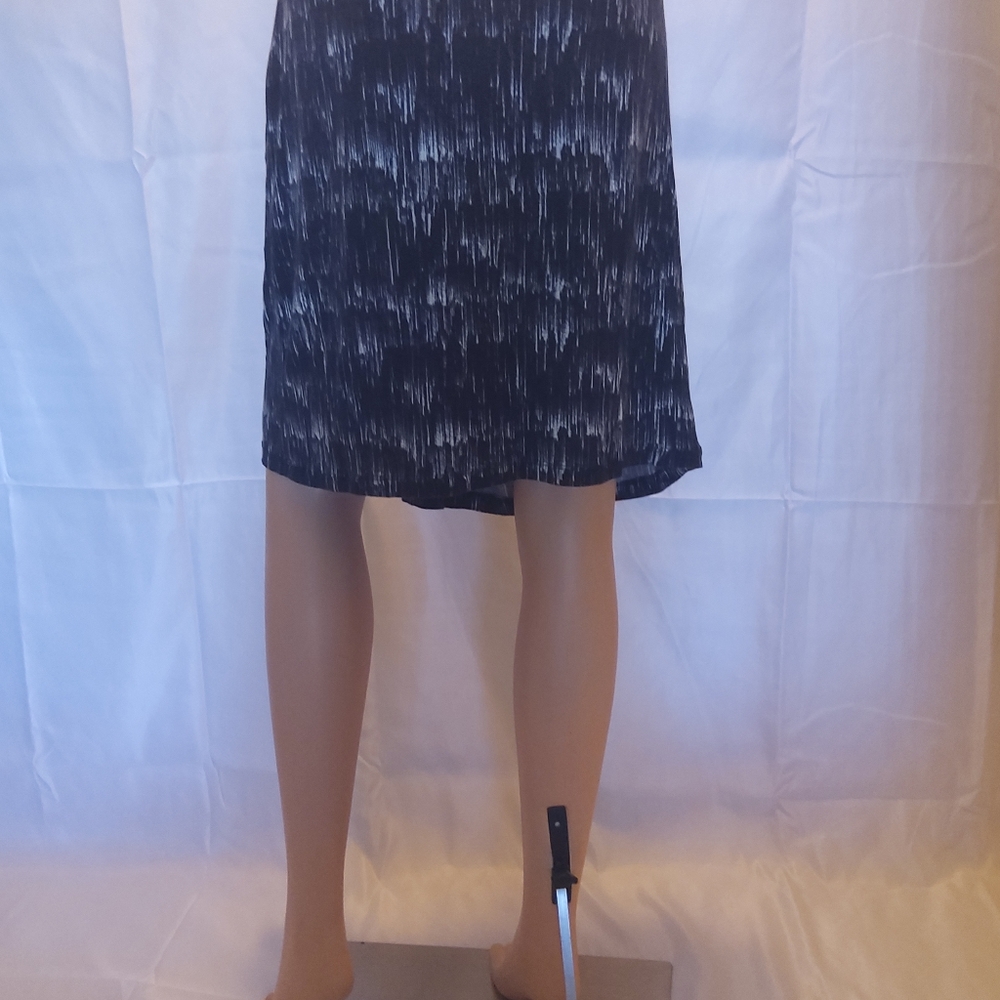 Daisy Fuentes Skirt, black and white skirt - Picture 2 of 8